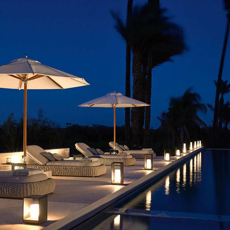 Modern Square Solar LED Outdoor Light