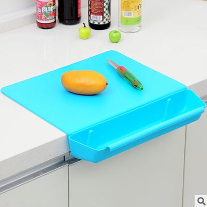 2-in-1 Chopping Board with Detachable Storage Box